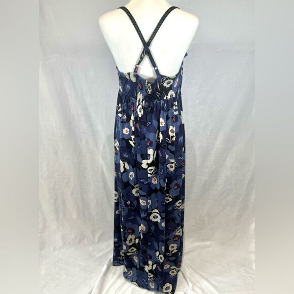 Elle blue and white floral maxi sundress with lace cross back straps size medium - Picture 4 of 6